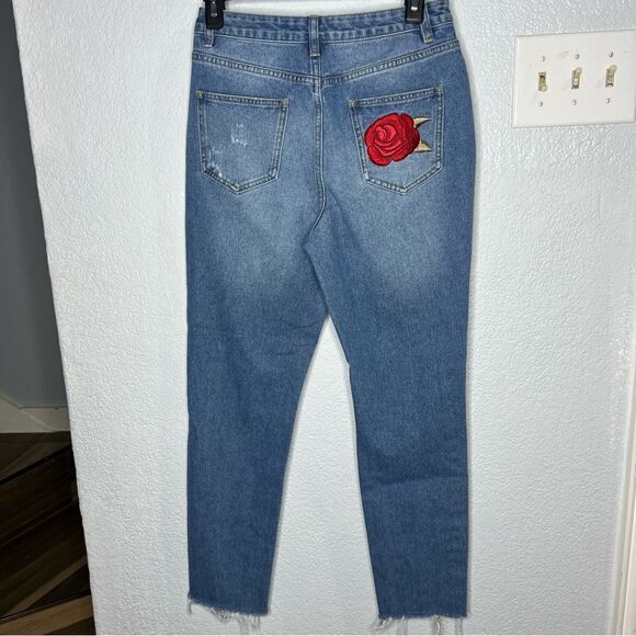 Misguided Blue Riot Embroidered Red Rose Distressed Mom Woman’s Jeans Sz 10 - Picture 3 of 12